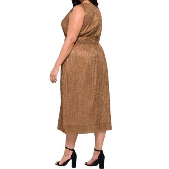 TAYLOR DRESSES Crinkle Metallic Chiffon Dress gold size 10 midi NWT SLEEVELESS - Picture 2 of 8